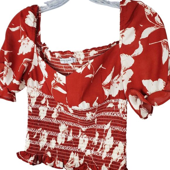 Petite Studio Tropical Red Floral Sweetheart Neckline Top Puff Sleeves Size XS - Picture 2 of 7